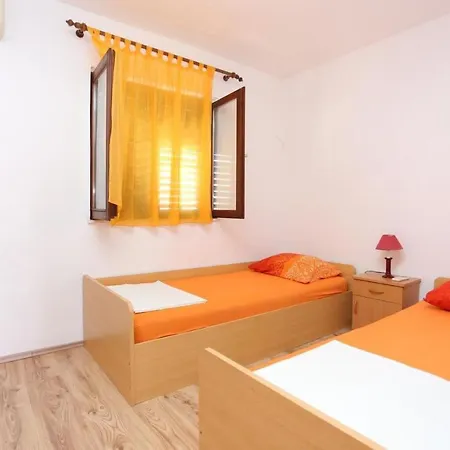 Guest house Apartmani Suzi