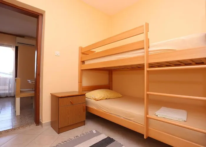 Suzi Guest house Slatine
