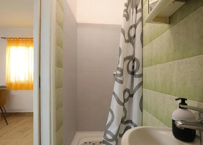 Suzi Guest house Slatine